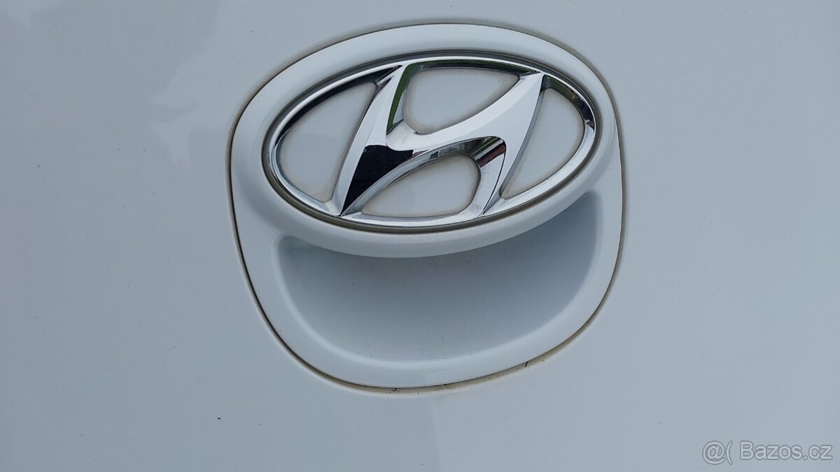 HYUNDAI i30 – DVEŘE KUFRU BÍLÉ 5DV - 6