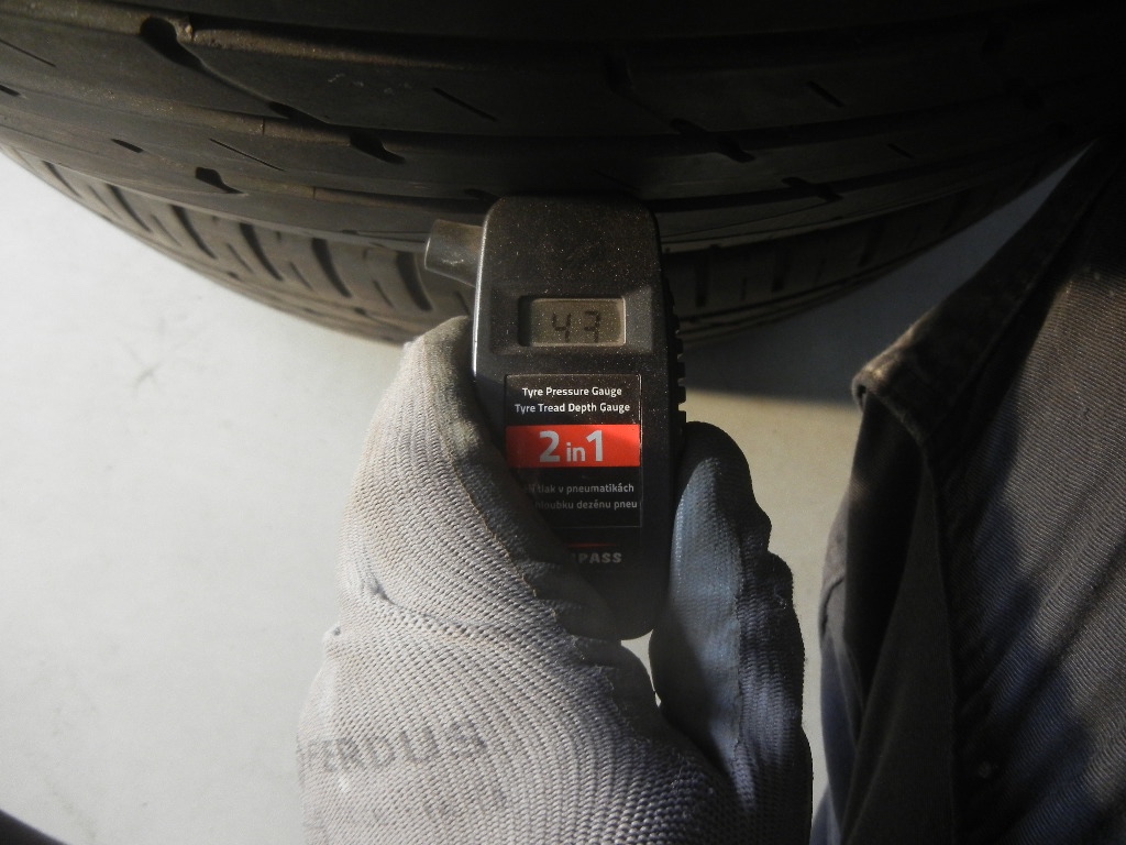 Letní pneu Hankook 235/50R19 - 6