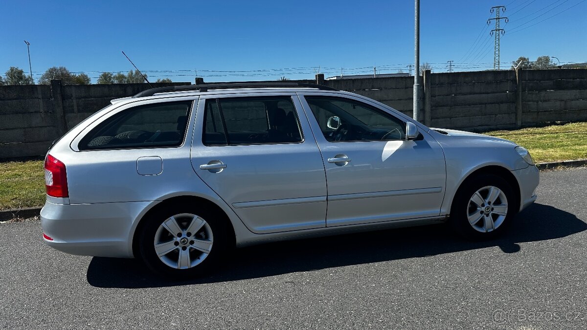 ŠKODA OCTAVIA 1.6 MPI - 6