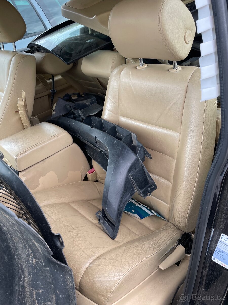 VW Touareg V6 TDI Díly - 6