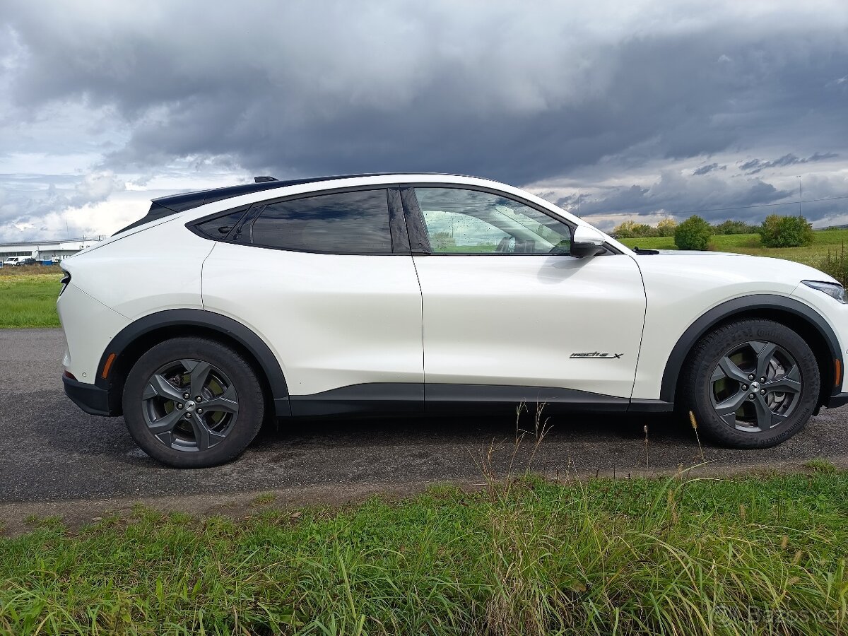 Ford mustang Mach e 99kwh - 6