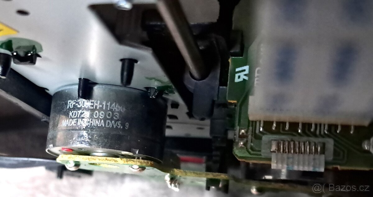 Optická CD mechanika SF-P101N 16pins - 6