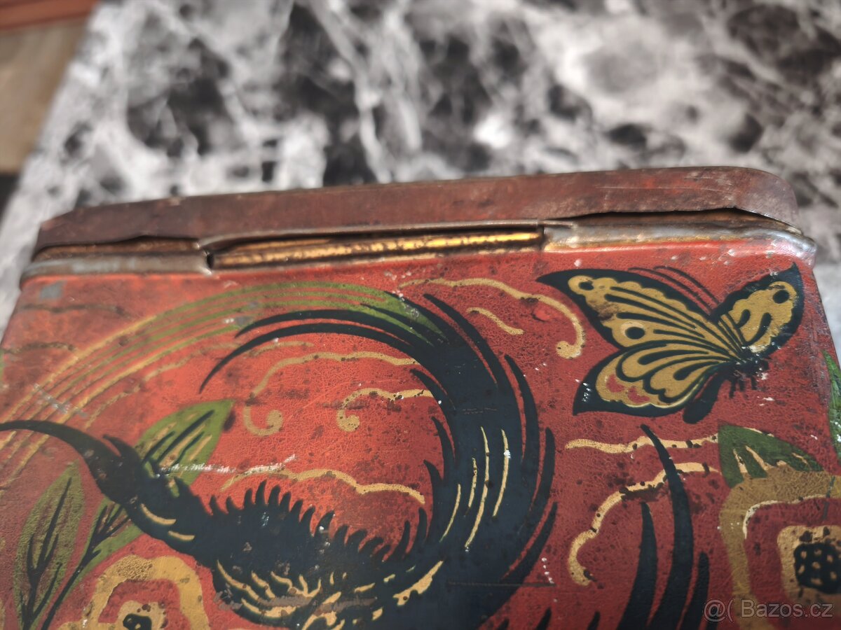 Starožitná plechovka. - 6