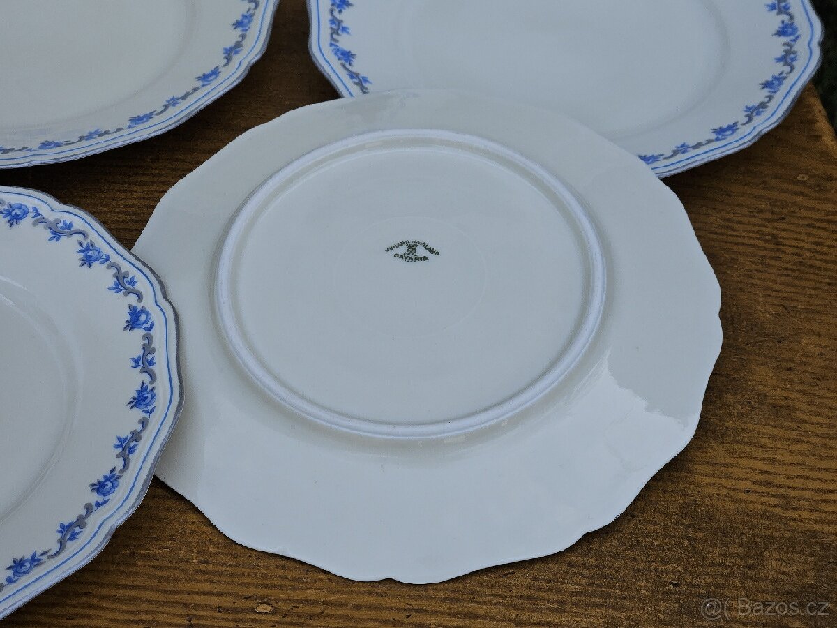 Sada malovaných porcelánových talířků BARAVIA - 6