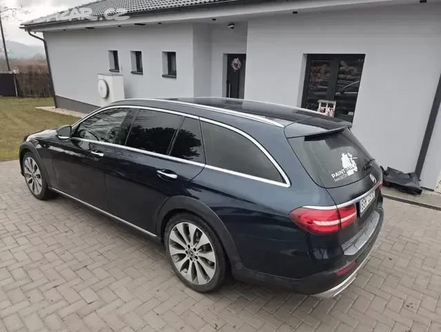 MB E 220d 4Matic,AllTerrain,Tažné,Webasto,Kamera. - 6