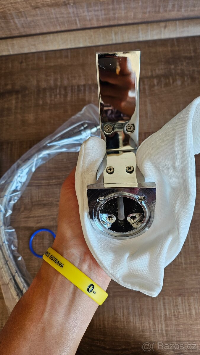 Umyvadlová baterie LED - 6