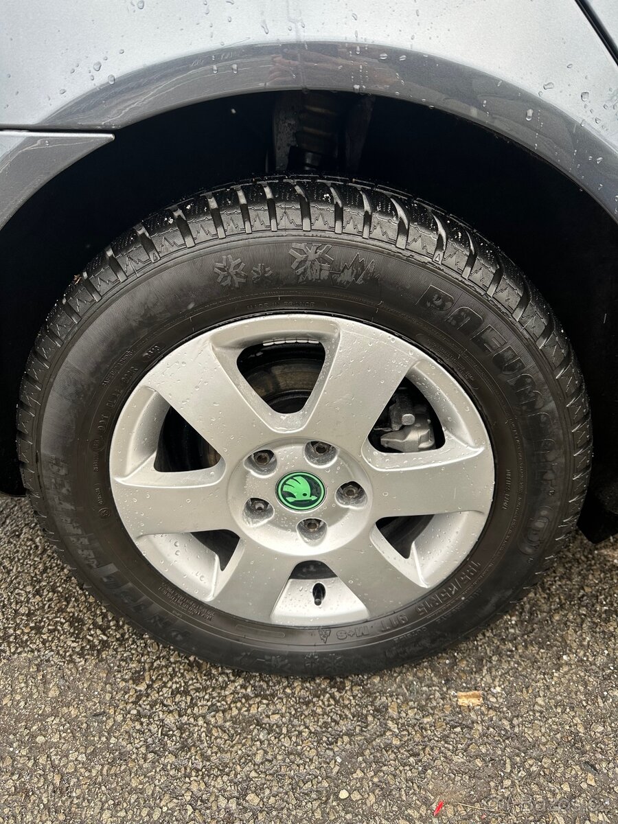 Škoda Octavia 2 facelift 1.6tdi 77kw rok 2012 - 6