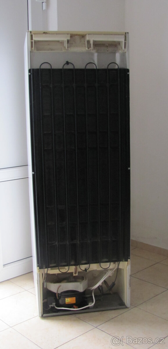 CHLADNIČKA S MRAZNIČKOU LIEBHERR - A+ - 160cm - 6