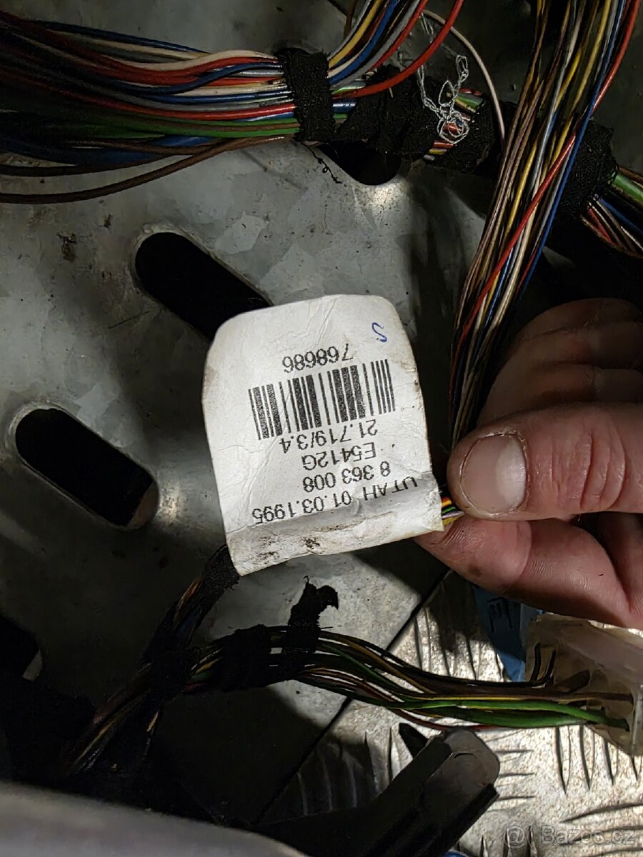 BMW e36 NÁHRADNÍ DÍLY - 6