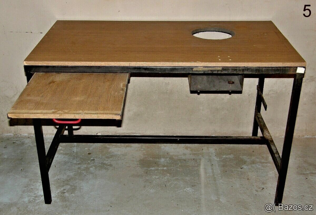 Pracovní stůl 155x68cm,105x60cm,105x65cm, 80x80cm, 120x70cm - 6