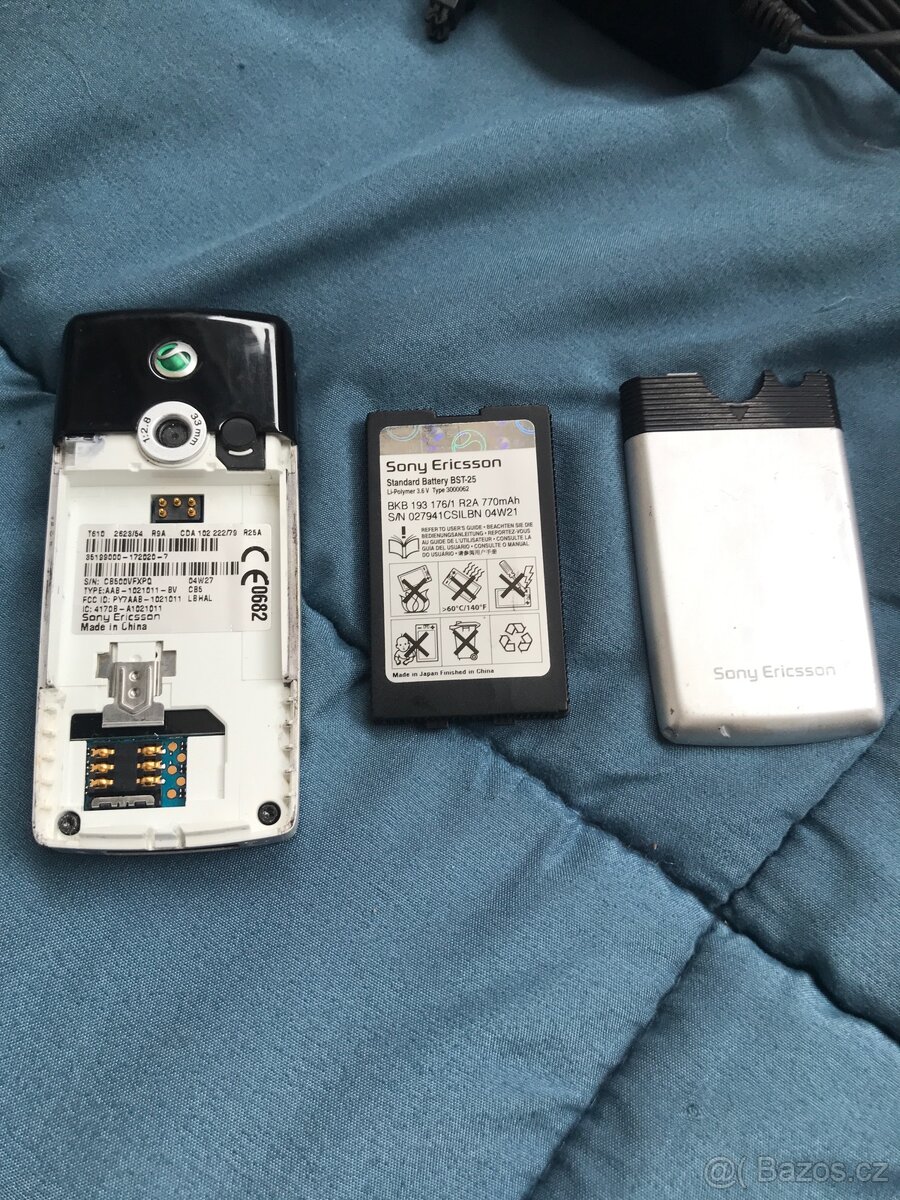 Sony Ericsson T610 + Nabíječka - 6