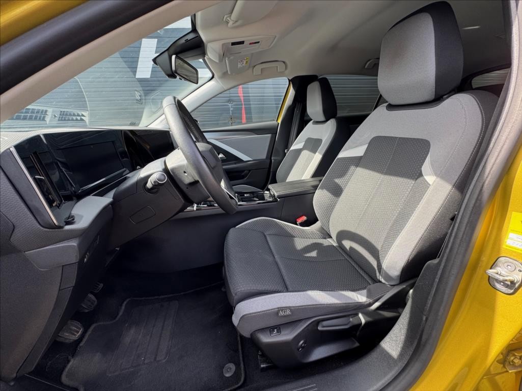 Opel Astra 1,2 (2023) - 6