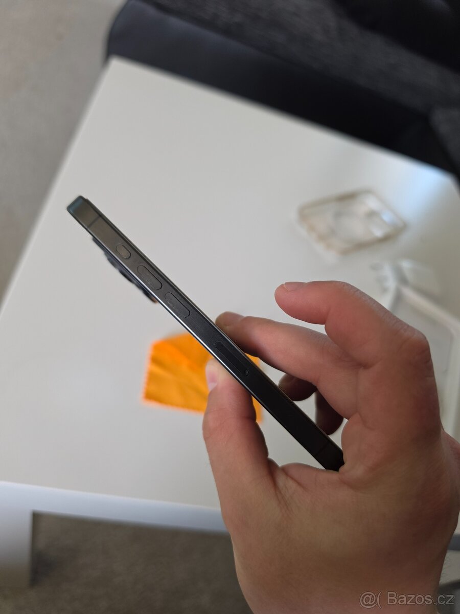 Apple Iphone 15 Pro - 6