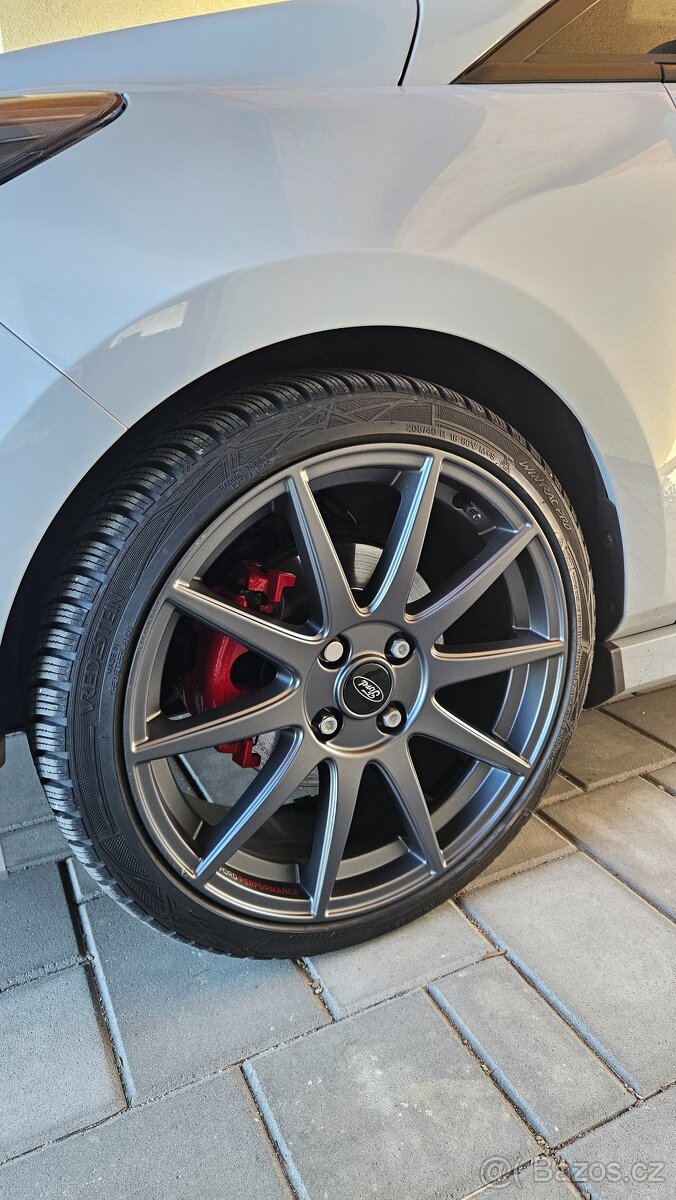 Ford Fiesta ST Performance - 6