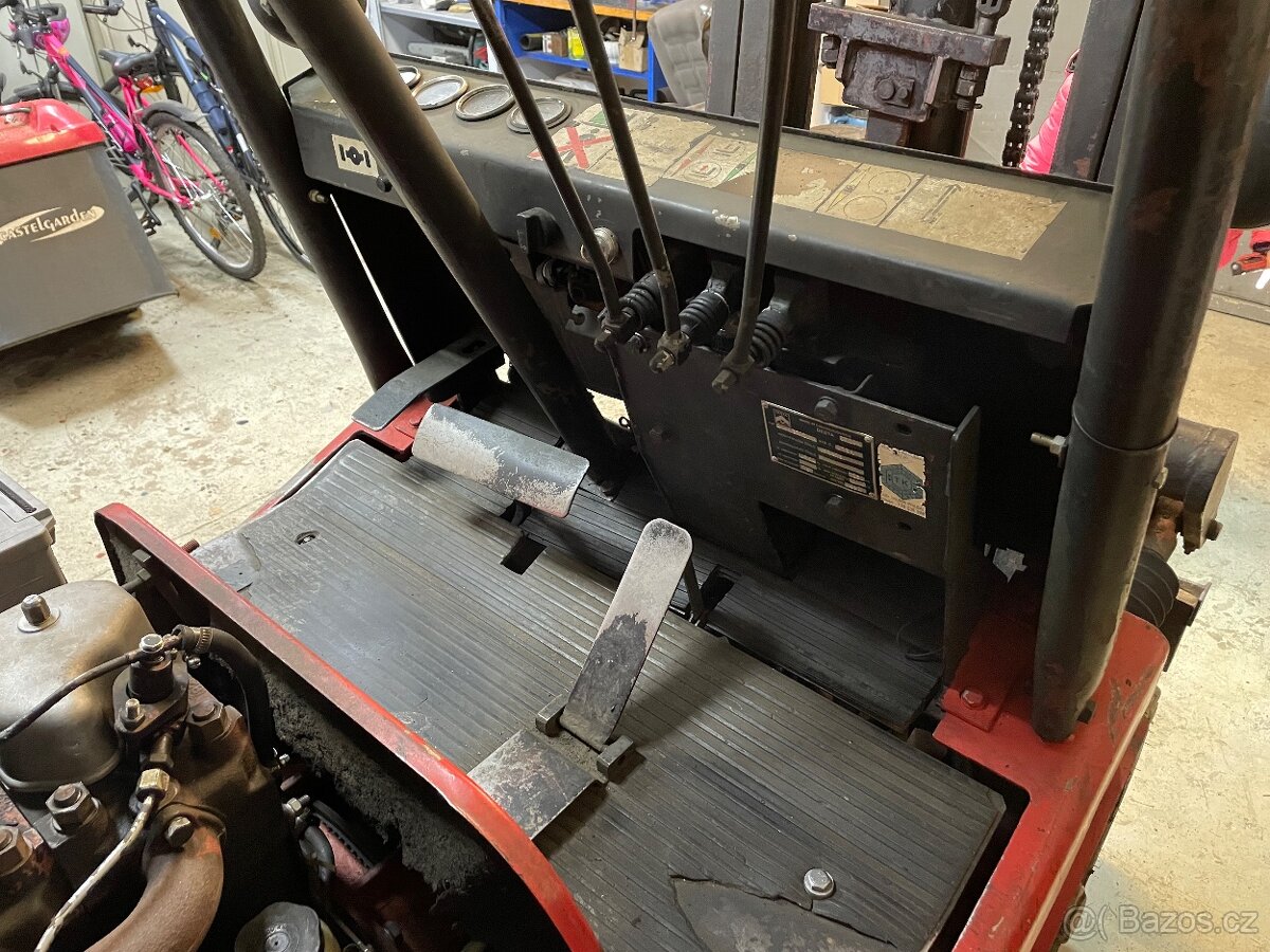 Vysokozdvižný vozík,Desta 2022 - 6