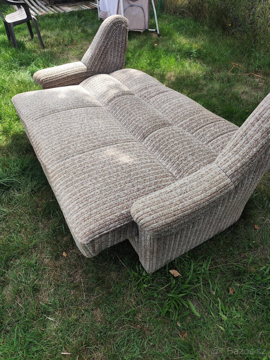 Rozkládací sedačka - 6