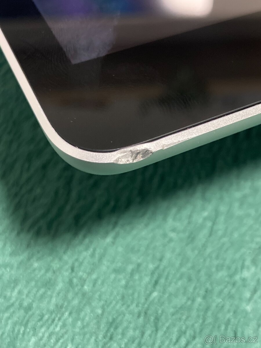 iPad 9 (2021) | 10.2" 64GB Cellular Baterie 84% - 6