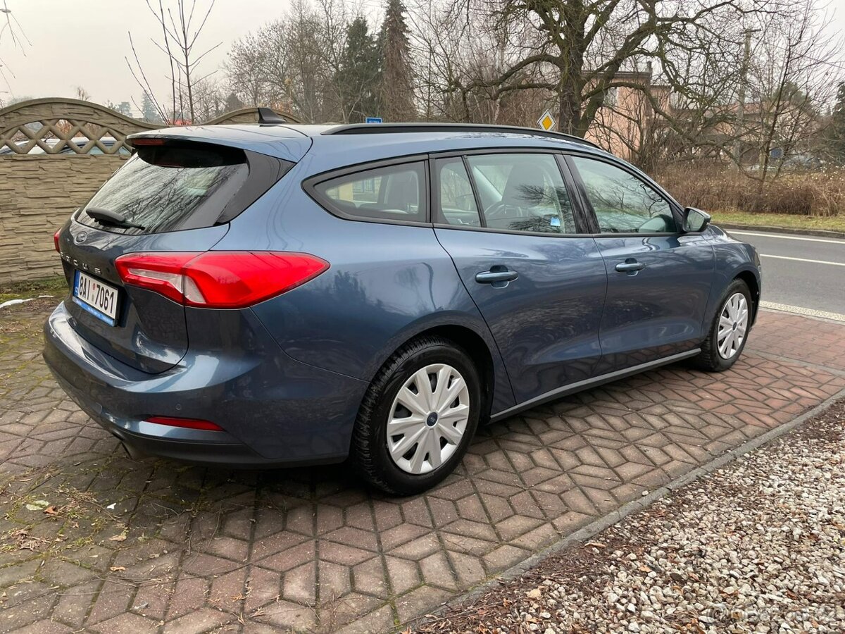 Ford Focus 1.0 EB 1.MAJ. ČR DPH SERVISKA 131xxx - 6