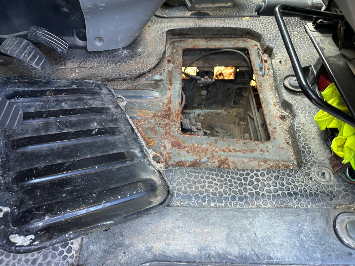 Nákladní automobil – Opel Vivaro - 6