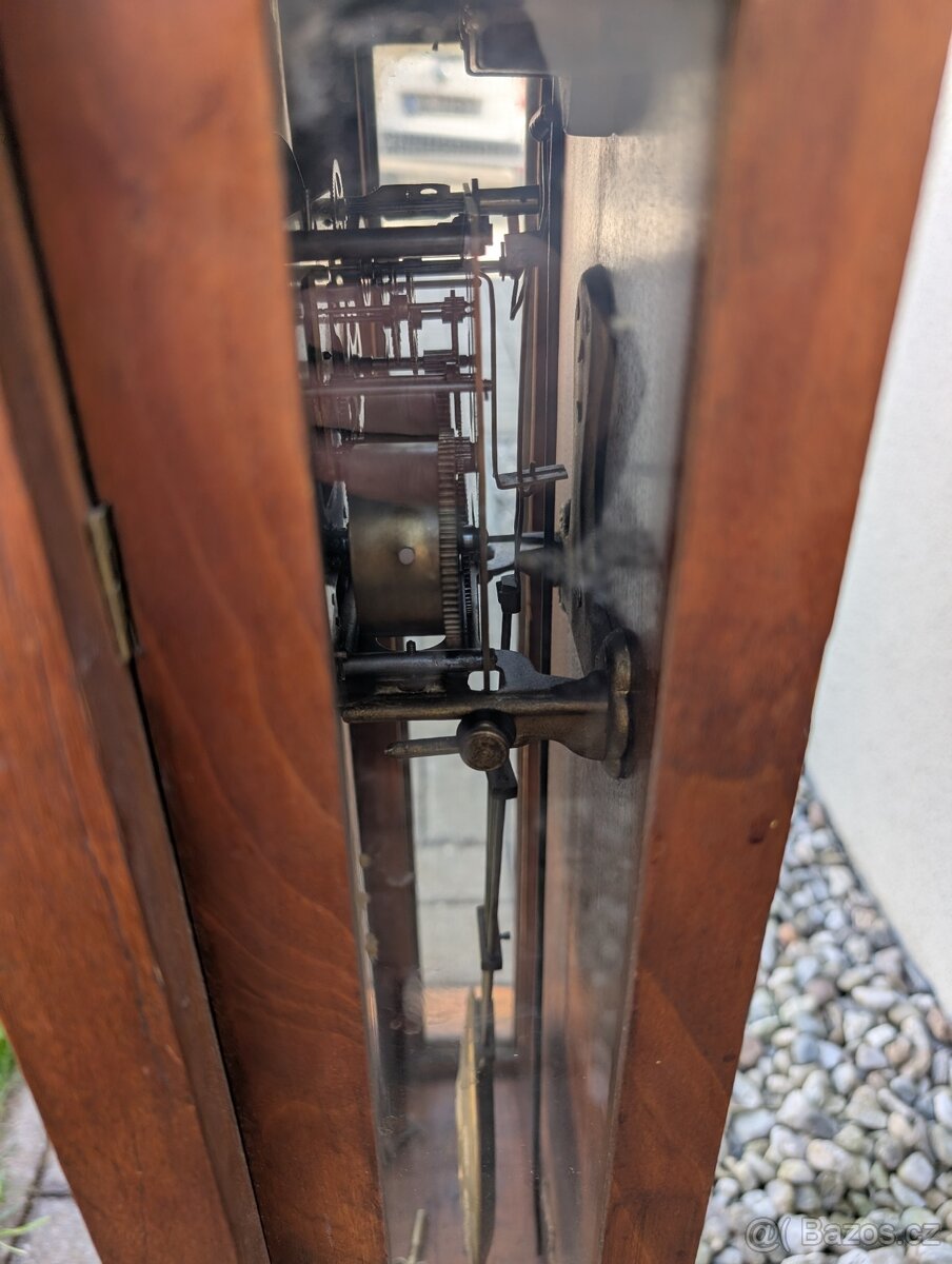 Nástěnné kyvadlové hodiny - 6
