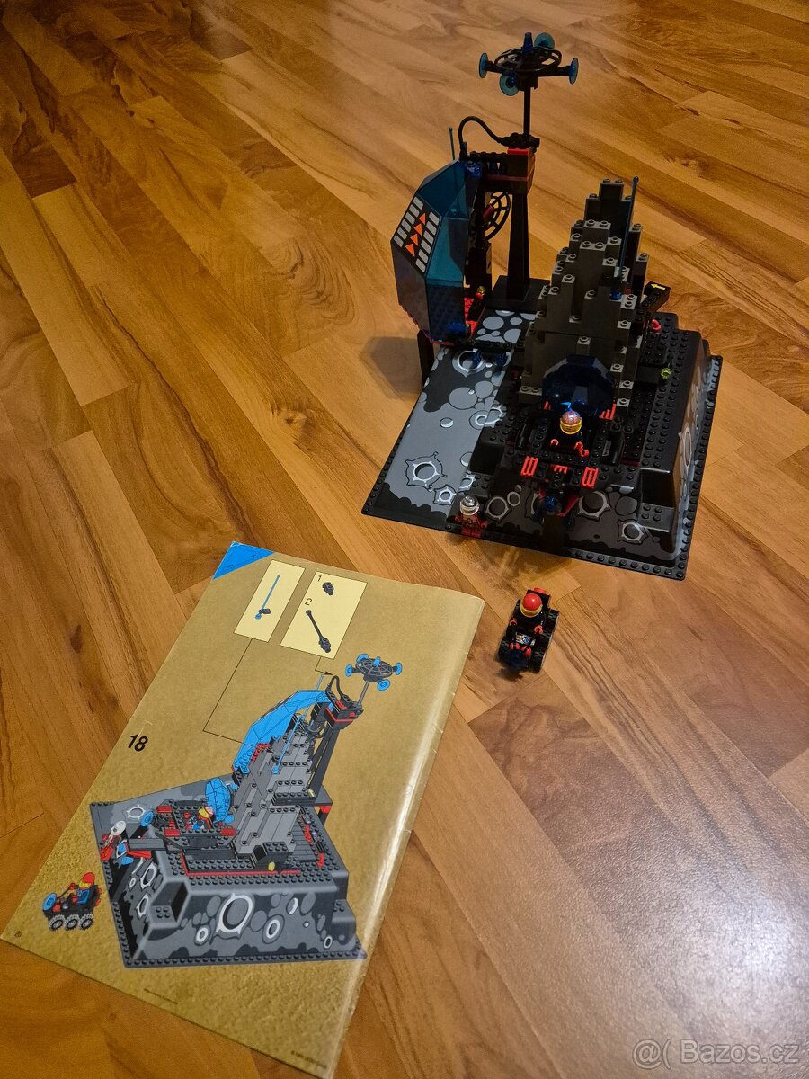Lego 6959 Lunar Launch Site - 6