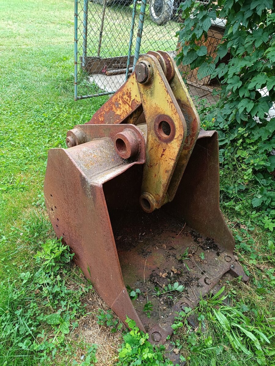 PRODÁM BAGR AMINA 4x4 - 6