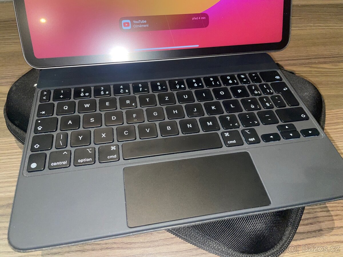 iPad Pro 11” M2 + Magic keyboard + Apple Pencil + obal - 6