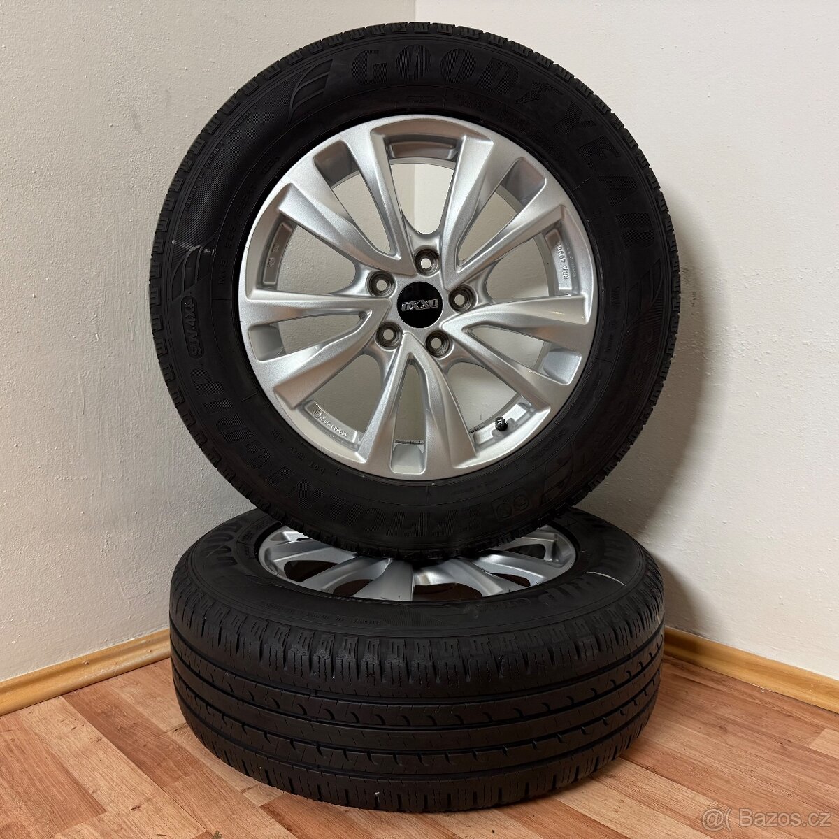 MAZDA CX-5 5x114,3 R17 ET50+LETNÍ 225/65R17 6mm - 6