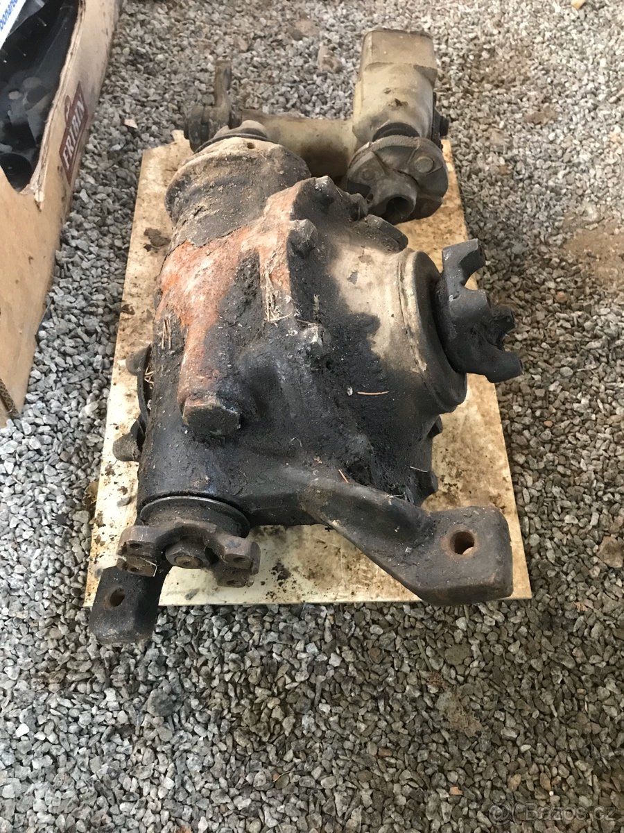 Ford Mutt M151 A2 diferenciál a prevodka rizeni - 6