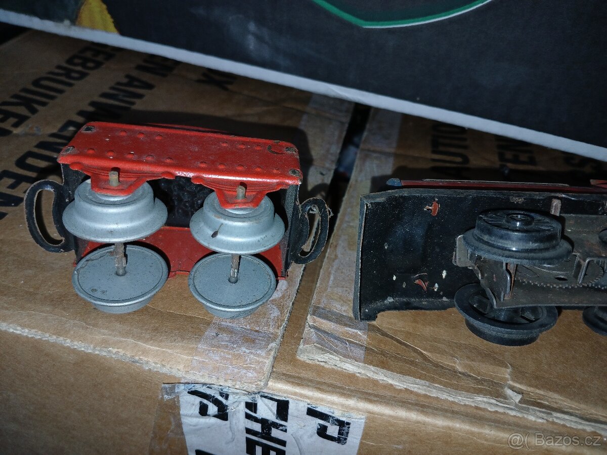 Starý plechových vláček a vlečky - 6