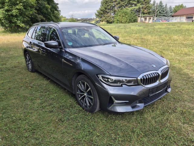 Prodám BMW Řada 320d 140kW - X DRIVE - 6