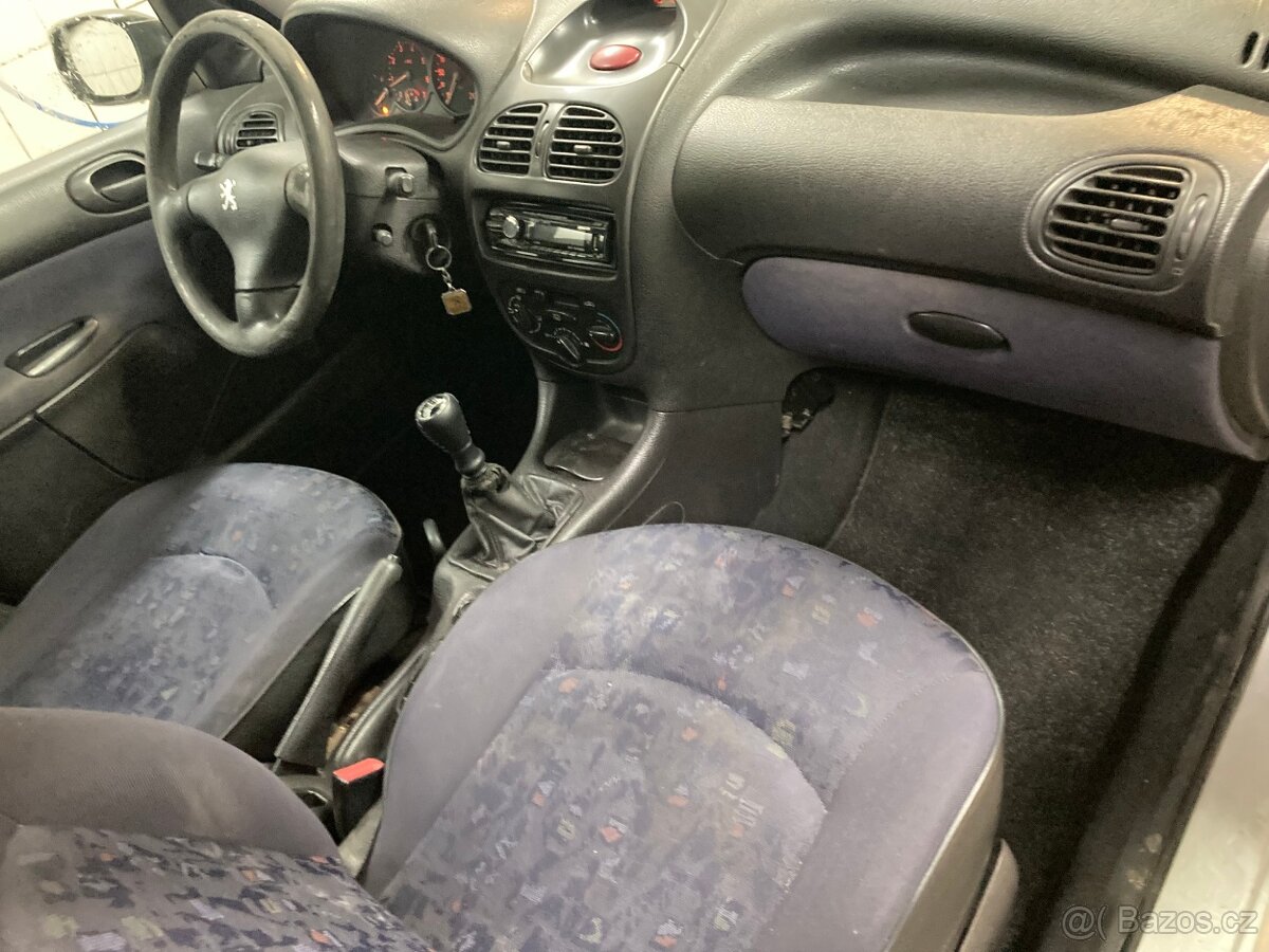 Peugeot 206 1.1i - 6