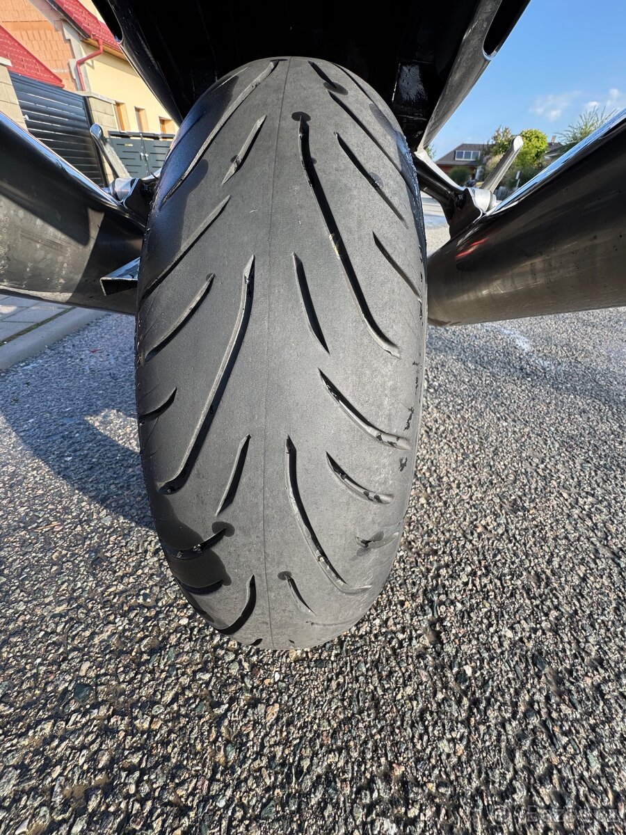 CBR1100 Blackbird - 6