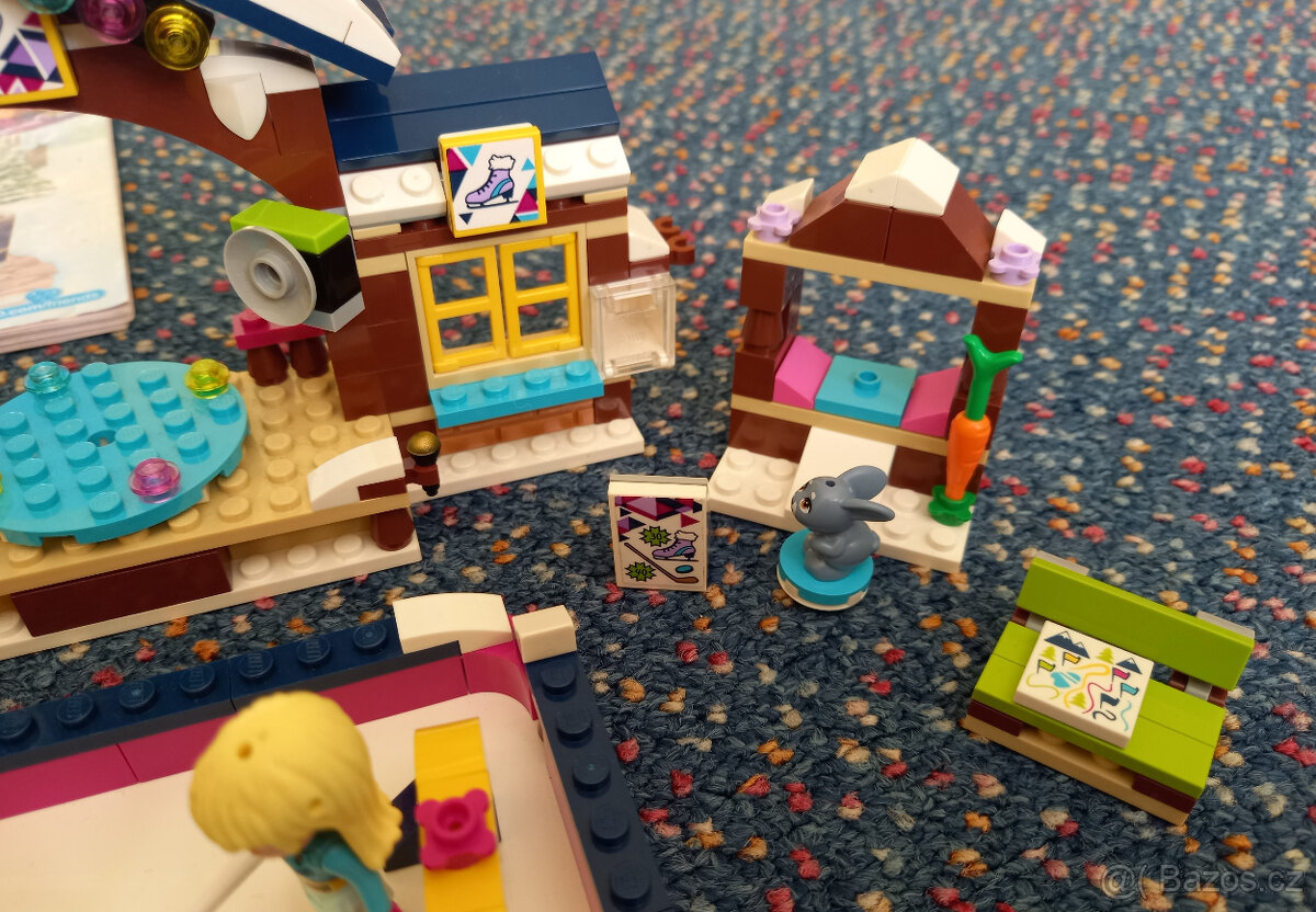 Lego Friends 41322 - Snow Resort Ice Rink - 6