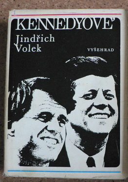 Knihy o letadlech, letcích a válce +další různé (viz fota) - 6