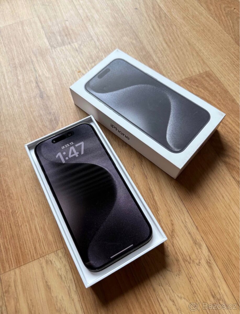 Apple iPhone 15 Pro 1TB černý - 6