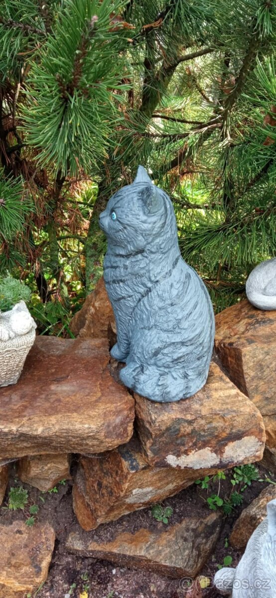 Zahradní dekorace- Sedící kočička šedá - 6