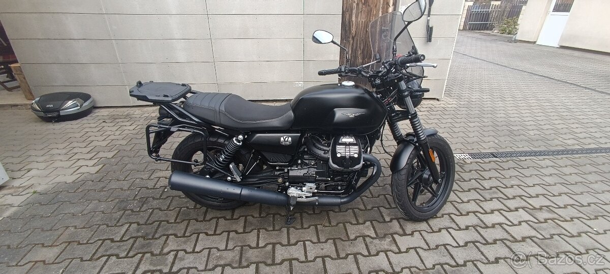 Moto Guzzi V7 Stone - 6