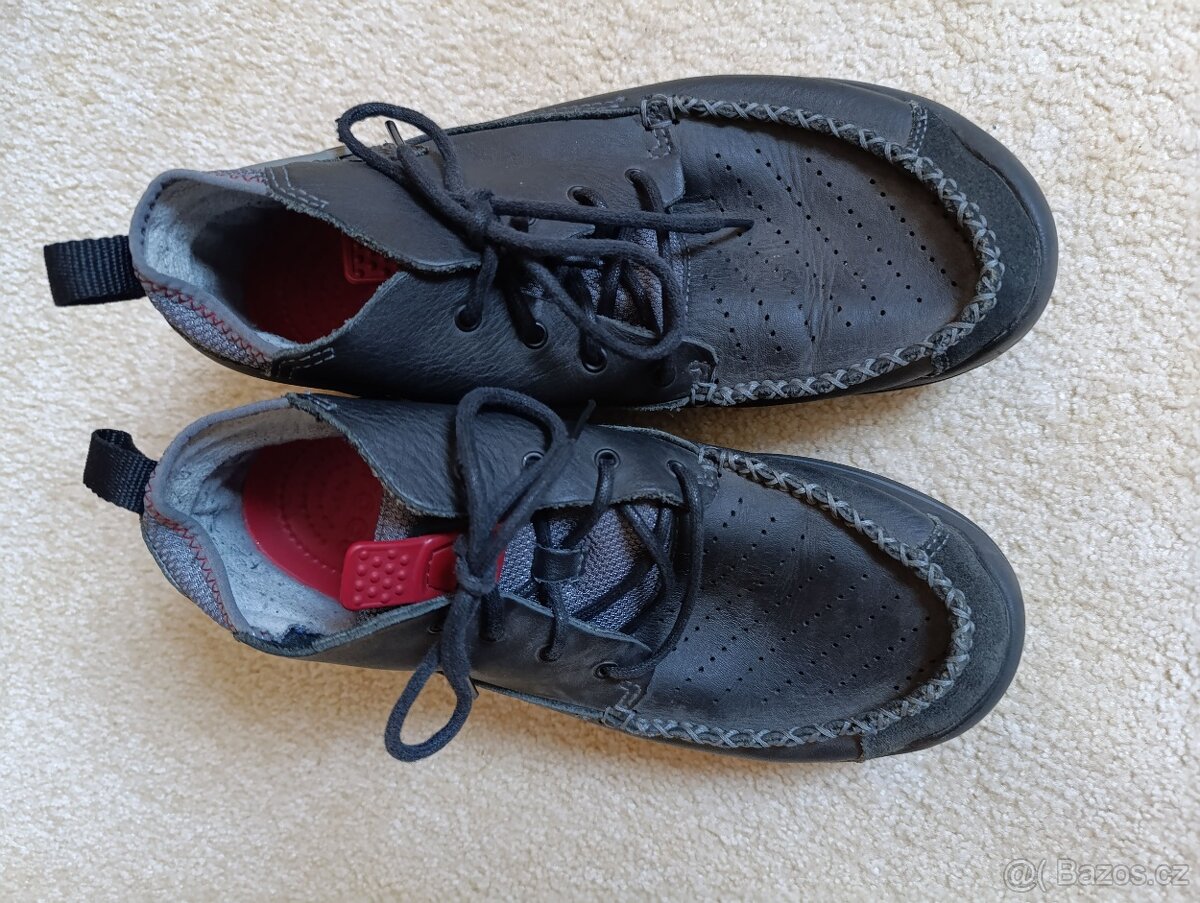 Pánské kožené kotníkové Crocs vel. 8 - 6