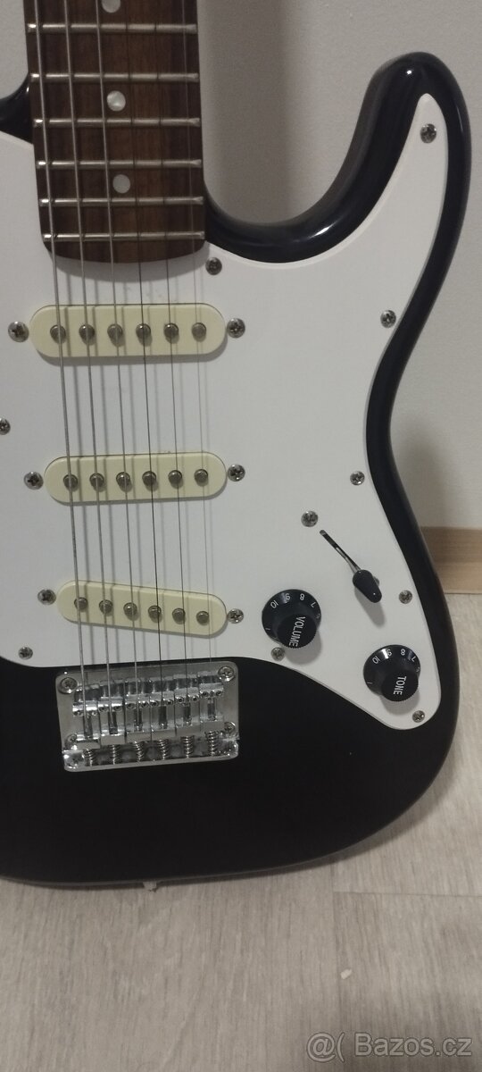 Fender Squier mini - 6