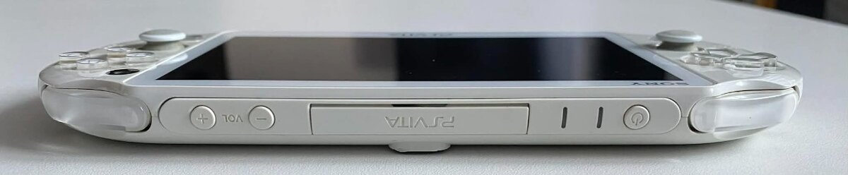 PS Vita 2000 White ( Slim ) + 64gb - 6