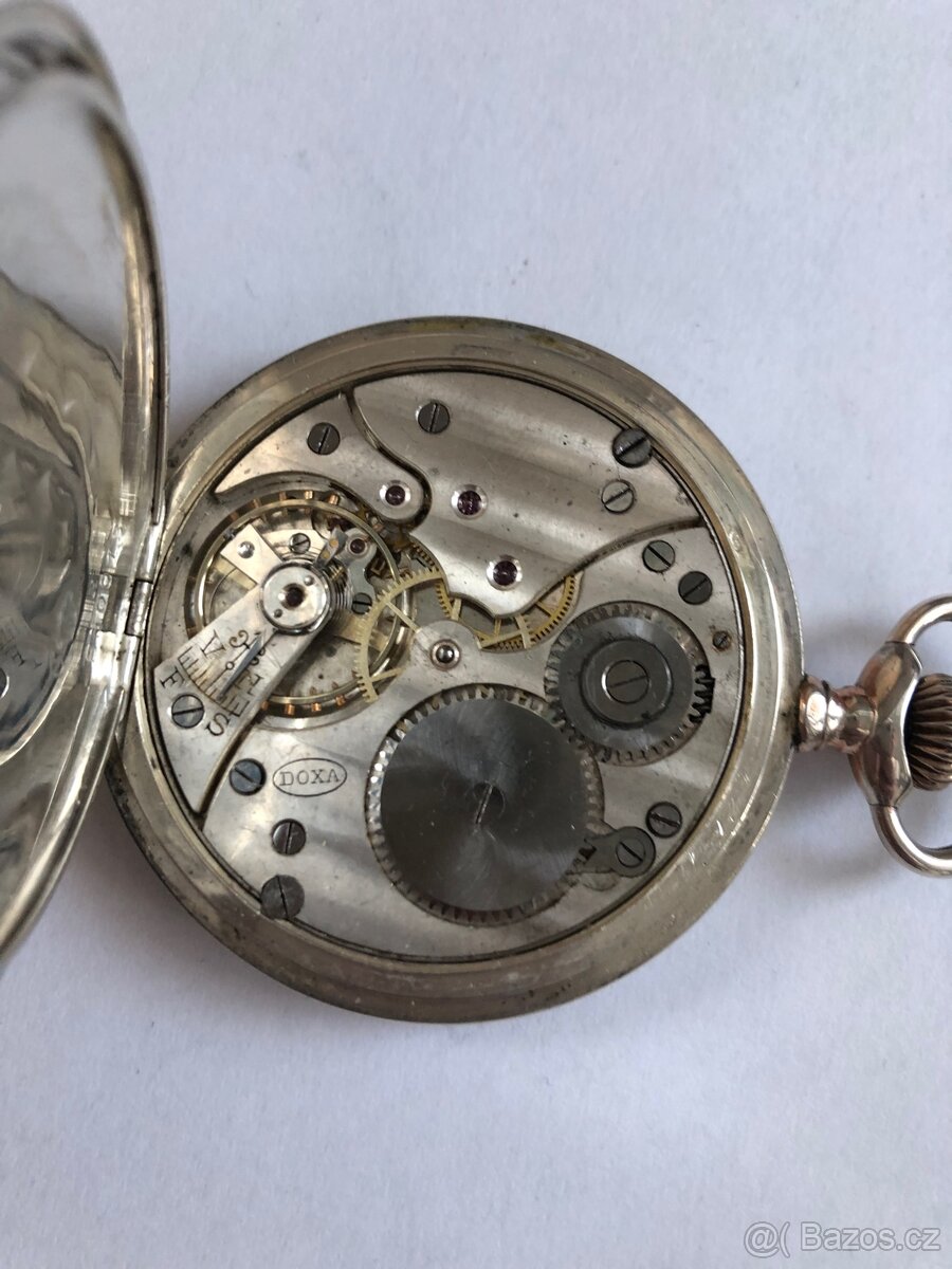 Stříbrné triplastove kapesni hodinky DOXA - 6