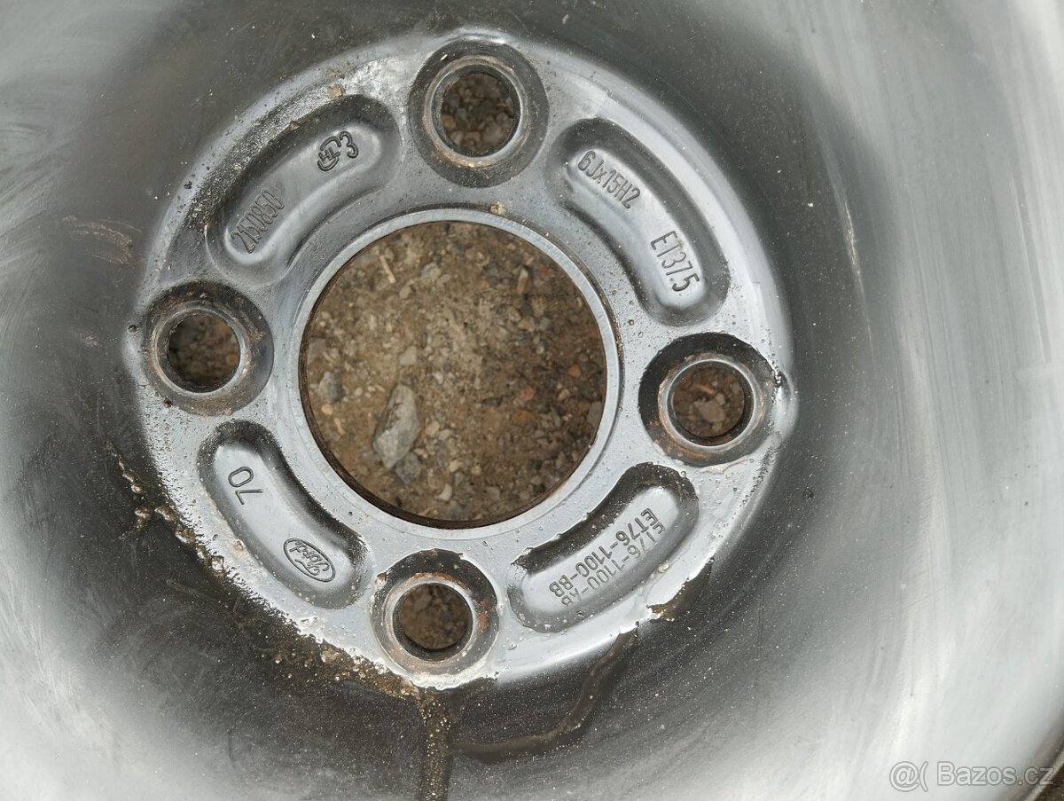 ocelová kola Ford 6x15 4x108 et37,5+letní 195/60/15 - 6