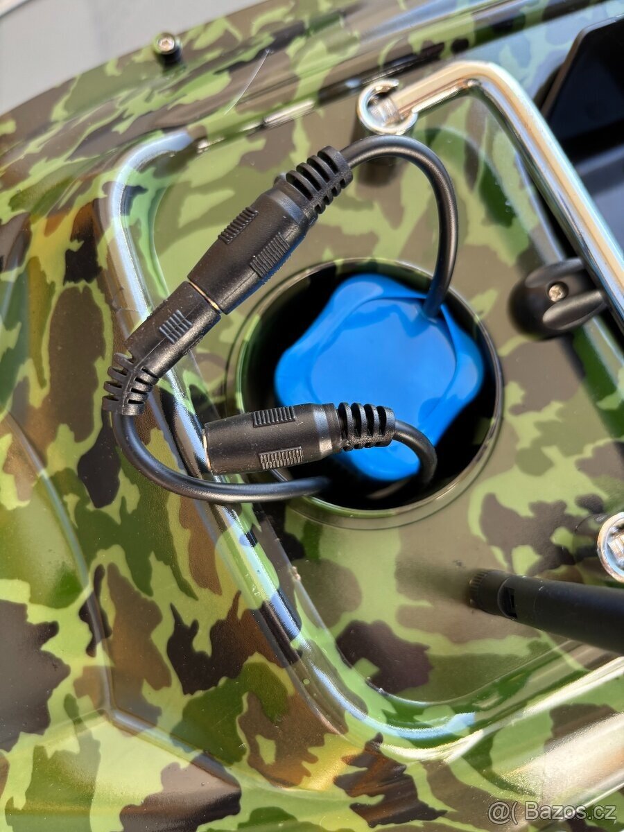 Loďka na ryby s integrovanou baterií MASKÁČOVÁ - 6