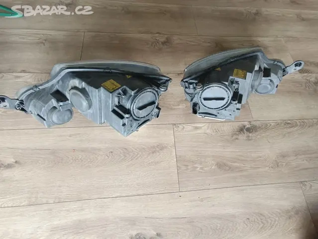 Světlo, světla, xenony, xenon Škoda Yeti 2011 - 6