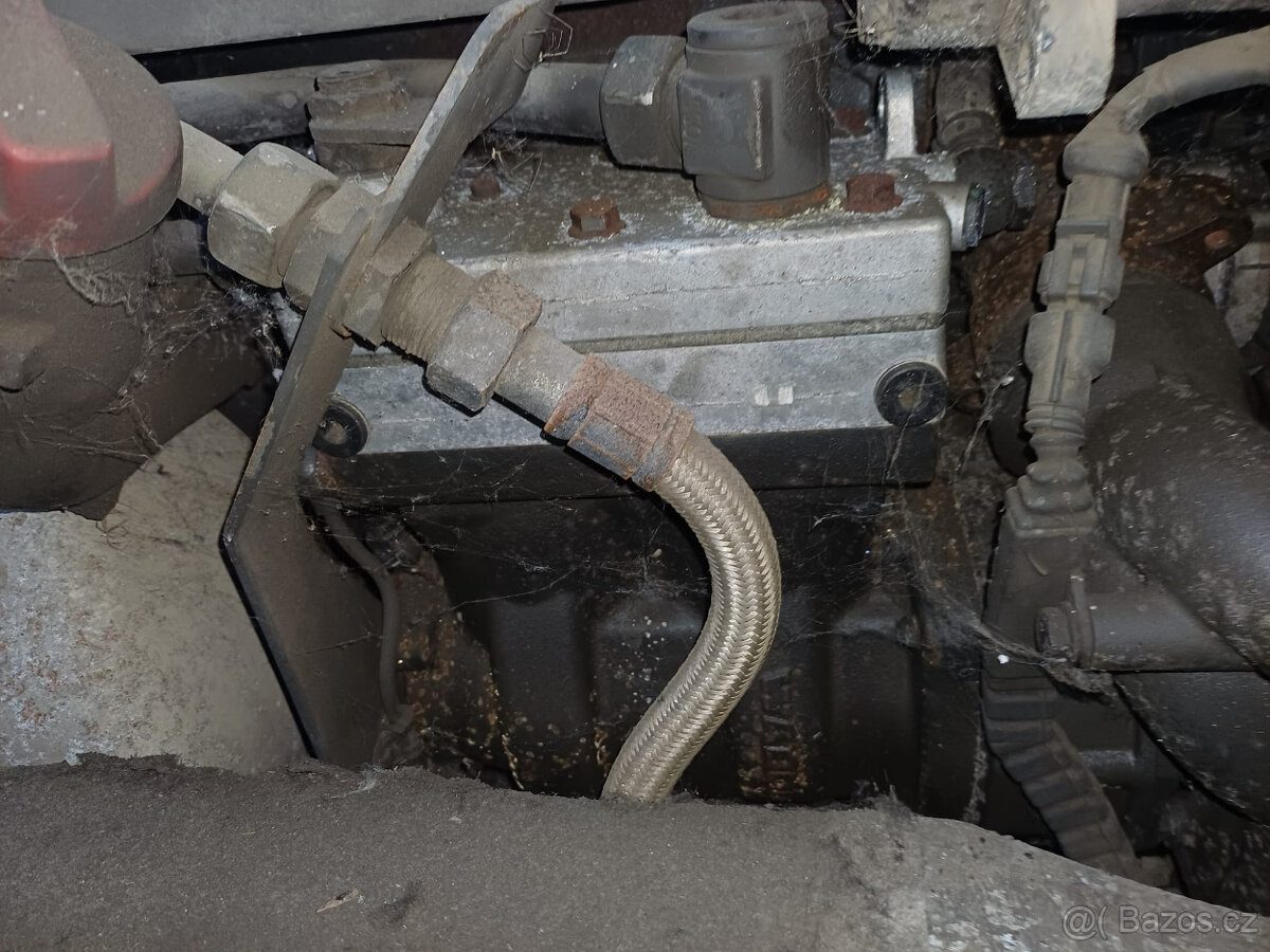 motor PACCAR, r.v. 2011 - 6