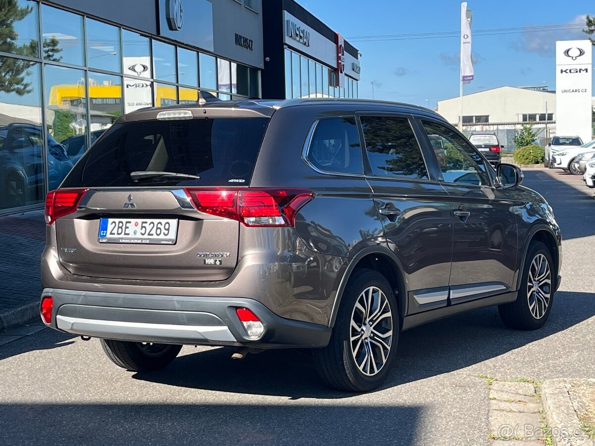 Mitsubishi Outlander 2,2 DI-D Intense+ AT - 6