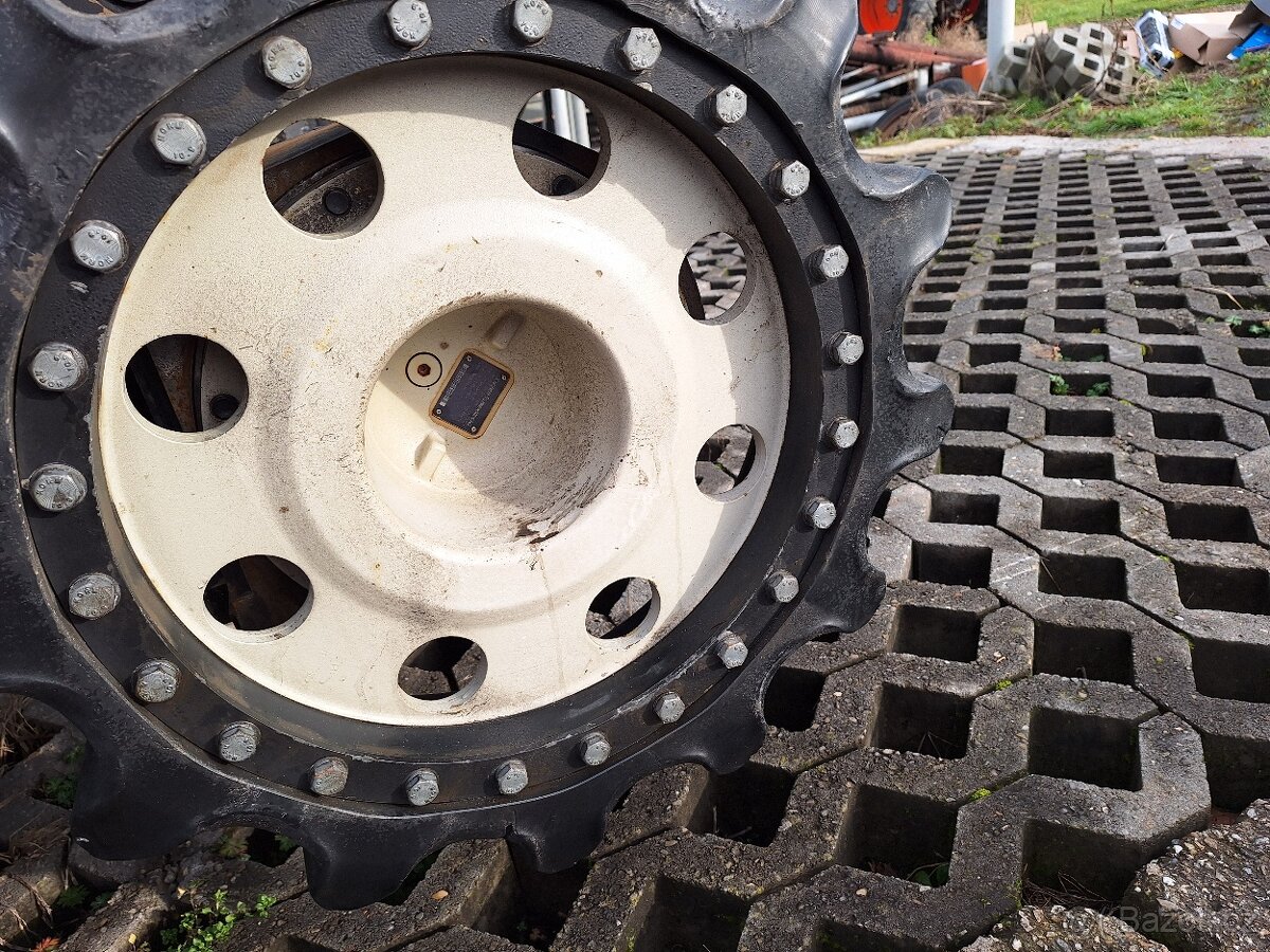 Rolba Kassbohrer Pistenbully 600 polar - 6