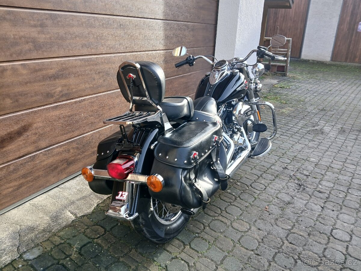 Harley-Davidson FLSTC Heritage Softail Classic 103 - 6