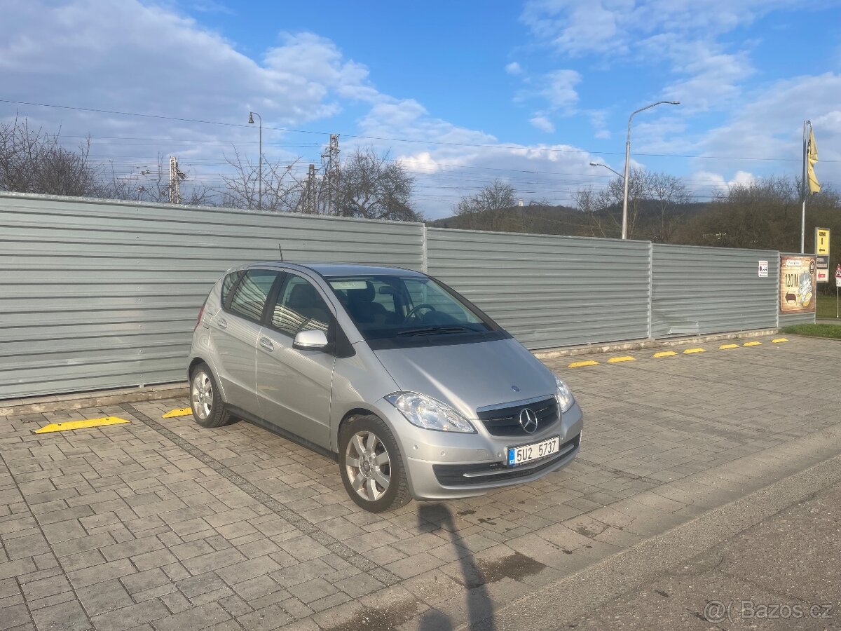 Mercedes A - 6